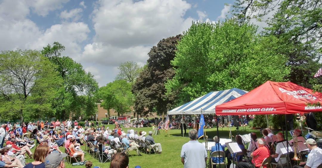 Memorial Day ceremony crowd at Armory Park